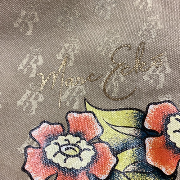 Ecko crossbody with painted rock detailing and red interior - Picture 7 of 13